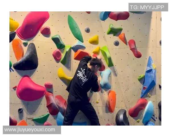 武汉攀岩队快攻策略解析与攀岩热点发展趋势探讨