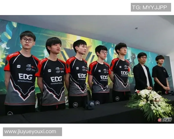 赛后分析EDG与RNG对决中的战术博弈与实力较量