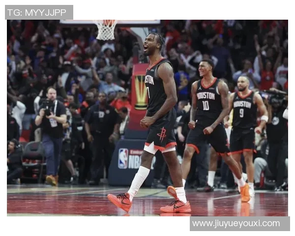 休斯敦火箭队与鹈鹕展开激烈对决谁能在NBA赛场上笑到最后